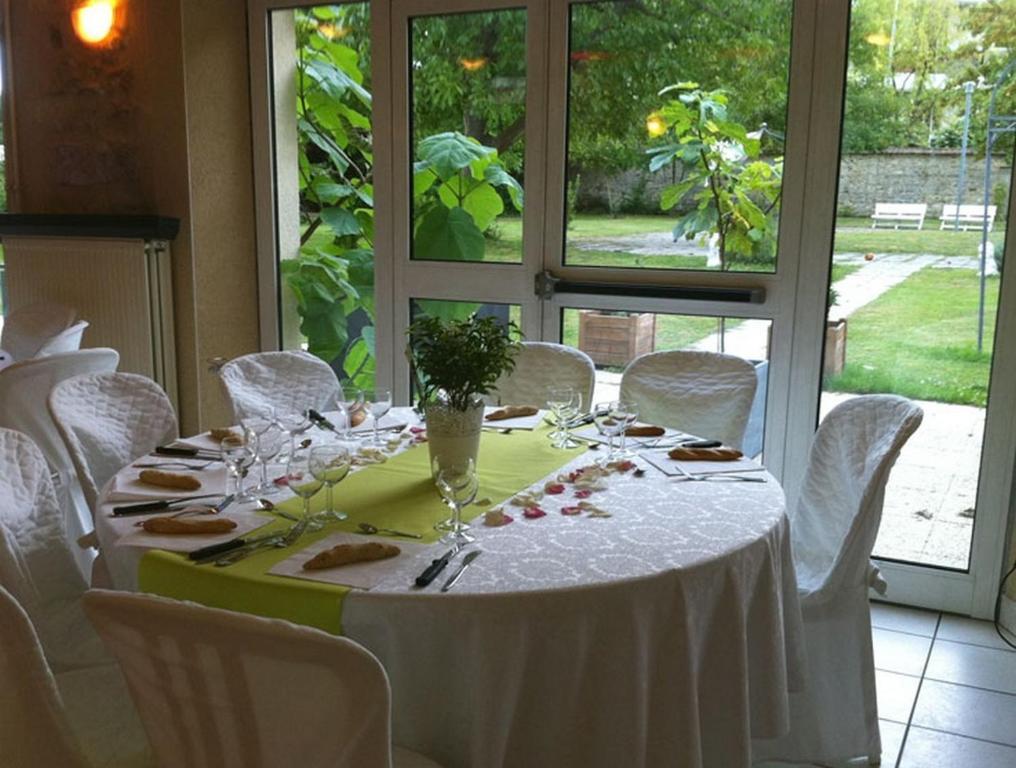 Hotel Restaurant Du Mee Le Mée-sur-Seine Eksteriør billede