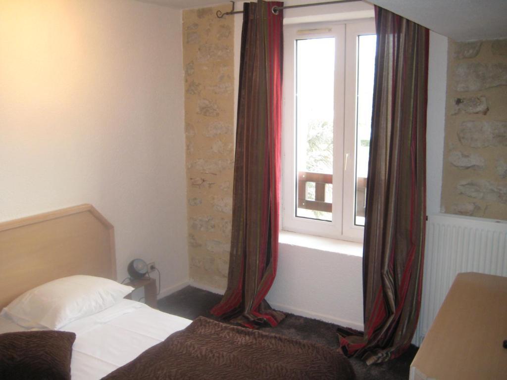 Hotel Restaurant Du Mee Le Mée-sur-Seine Værelse billede